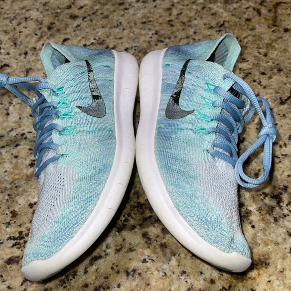 Nike Free RN Flyknit - Picture 5 of 9